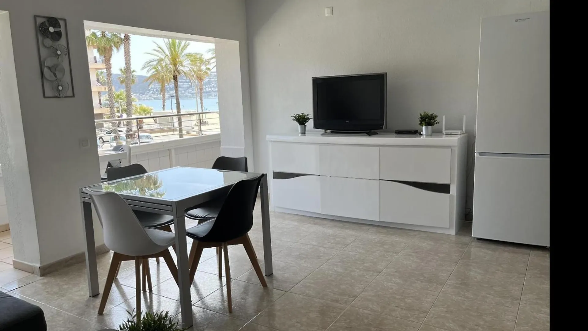 Apartment Hermoso Apartamento De 3 Habitaciones En Roses Con Piscina Y Jardin, Acceso A La Playa - Es-204-59