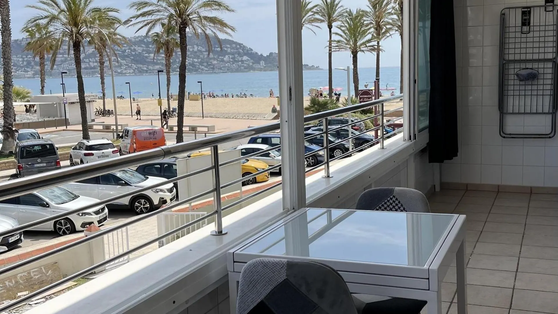 Hermoso Apartamento De 3 Habitaciones En Roses Con Piscina Y Jardin, Acceso A La Playa - Es-204-59 Apartment